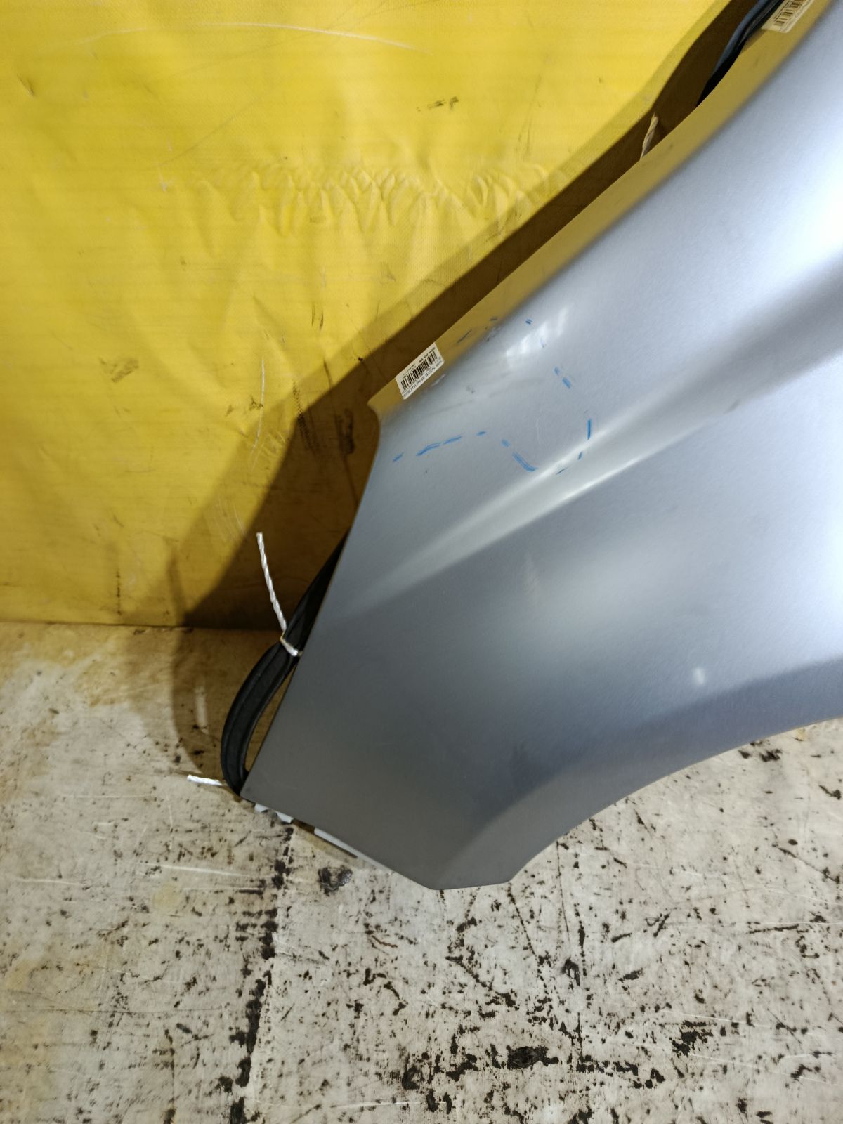 Крыло переднее на Nissan Note E11 Фото 2