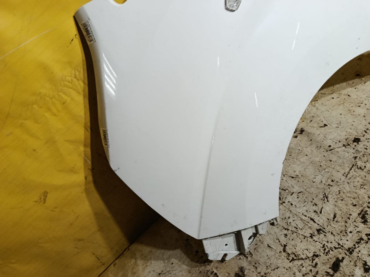 Крыло переднее на Daihatsu Move LA150S Фото 2