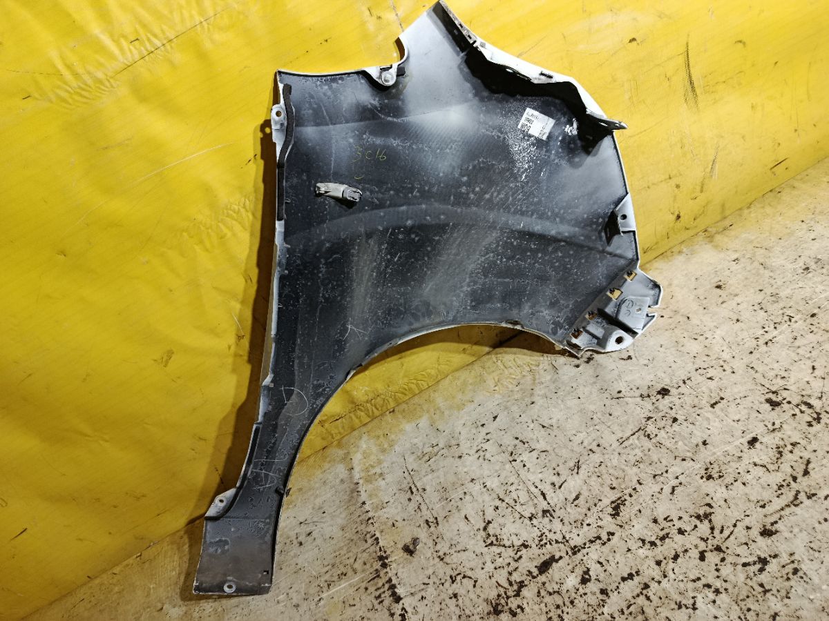 Крыло переднее на Daihatsu Move LA150S Фото 5