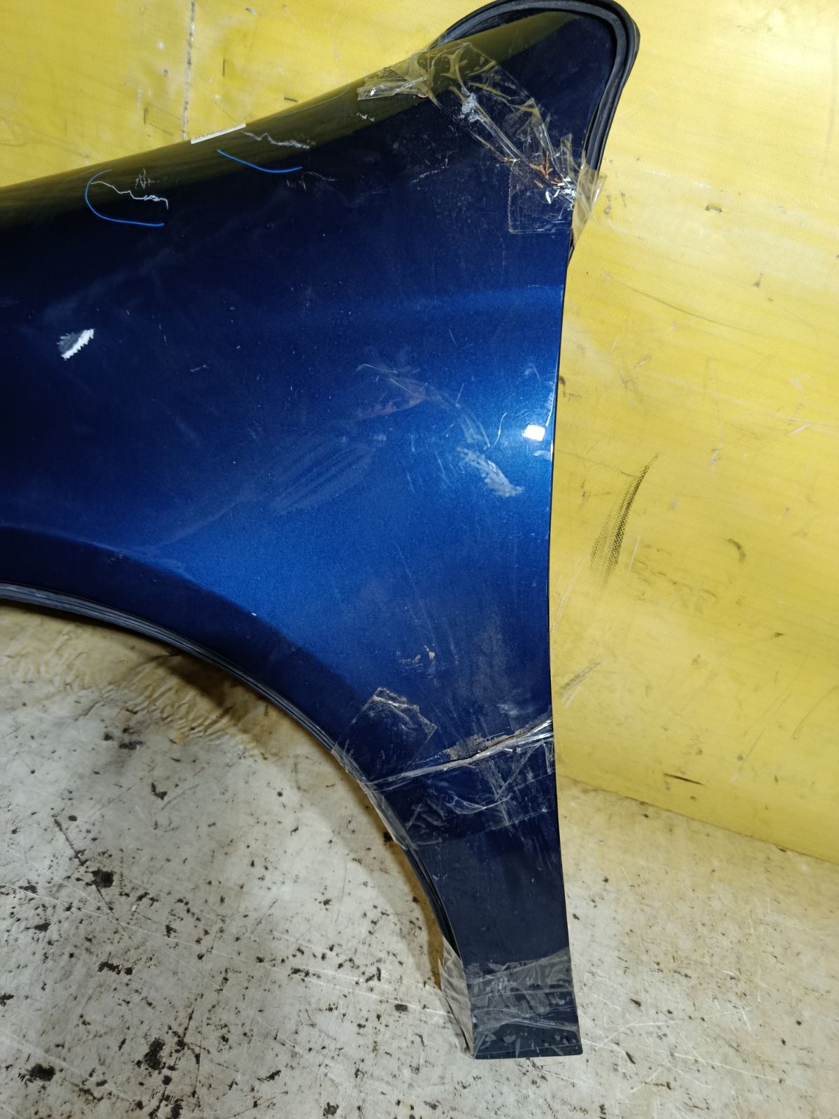 Крыло переднее на Volkswagen Golf V 1K Фото 2