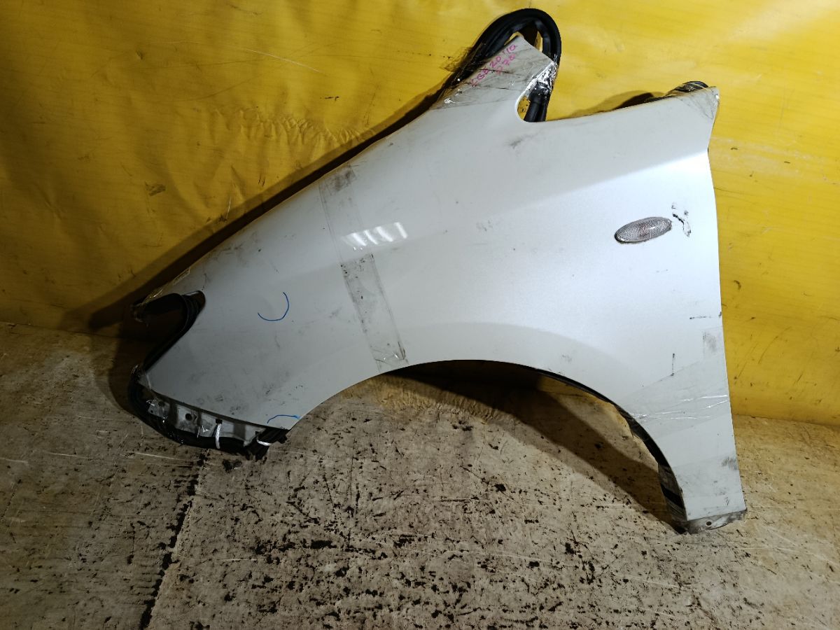 Крыло переднее на Toyota Wish ZGE20G Фото 1