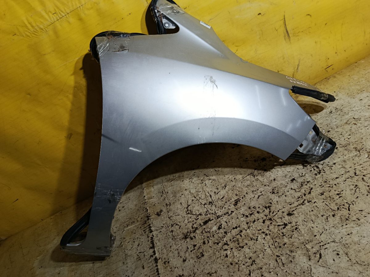 Крыло переднее на Honda Fit GK3 Фото 1