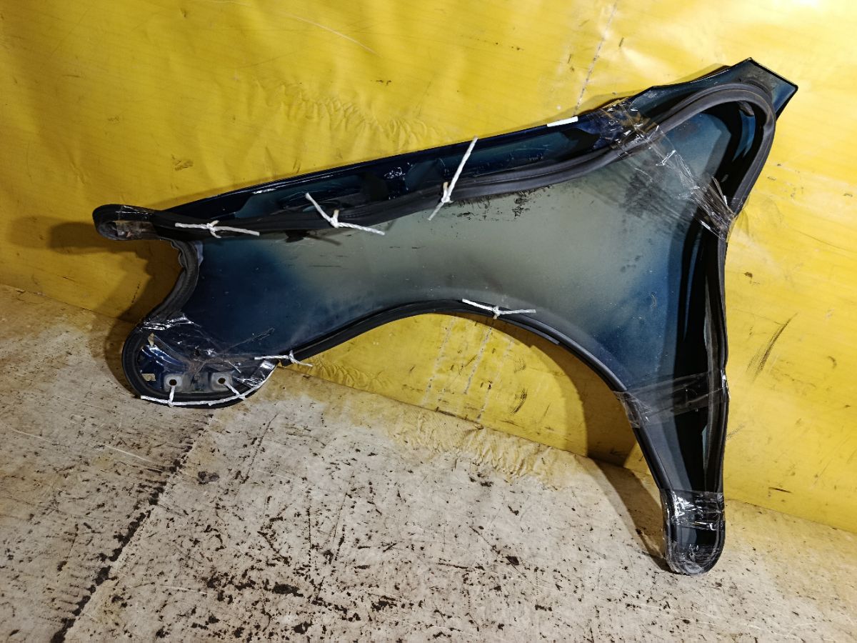 Крыло переднее на Volkswagen Golf V 1K Фото 5