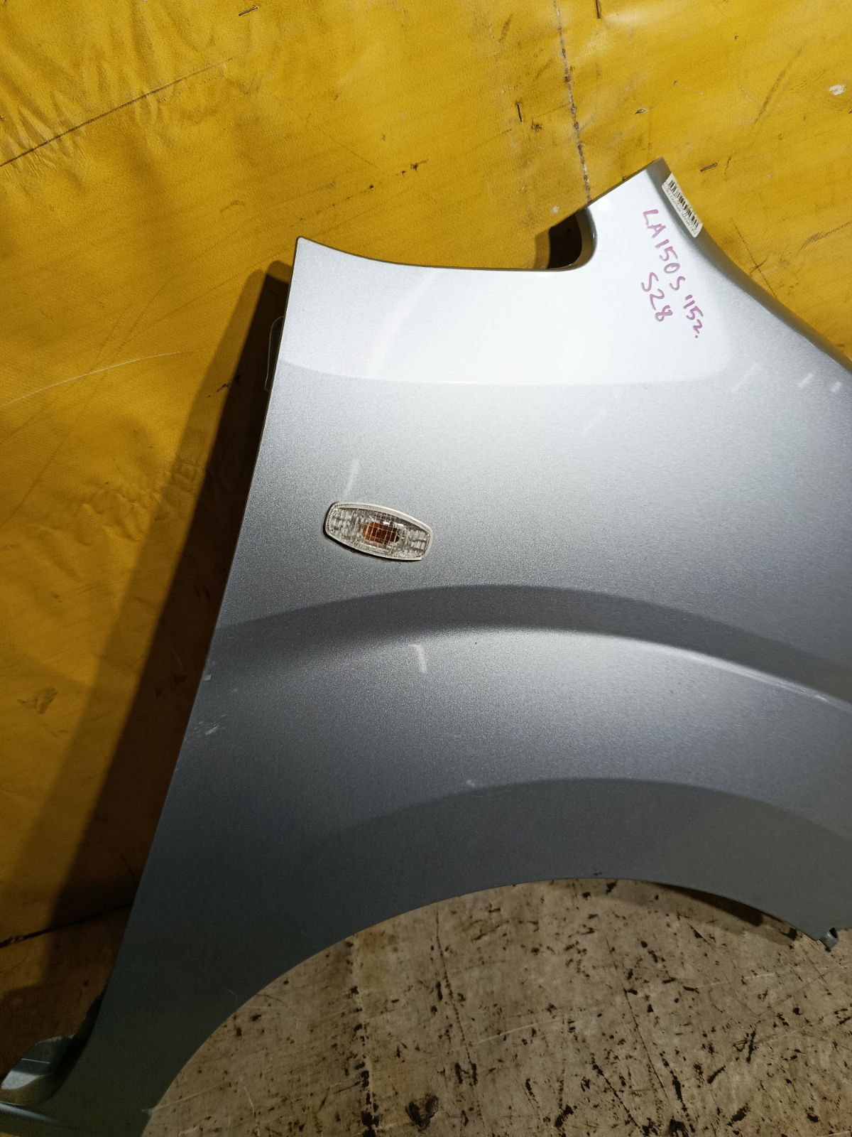 Крыло переднее на Daihatsu Move LA150S Фото 3