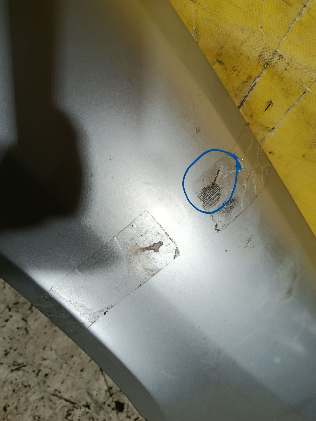 Крыло переднее на Nissan Ad Van VY11 Фото 4