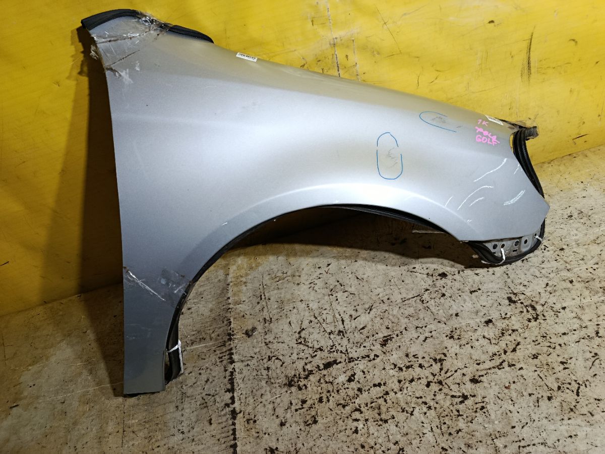 Крыло переднее на Volkswagen Golf V 1K Фото 1