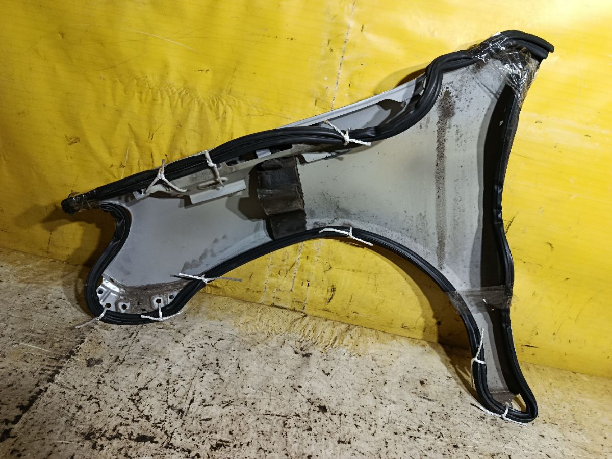 Крыло переднее на Volkswagen Golf V 1K Фото 5