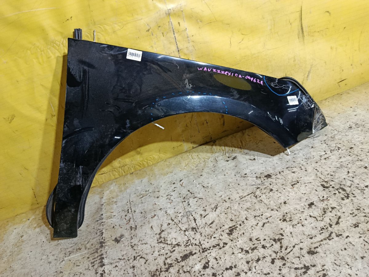 Крыло переднее на Audi A1 8X Фото 1