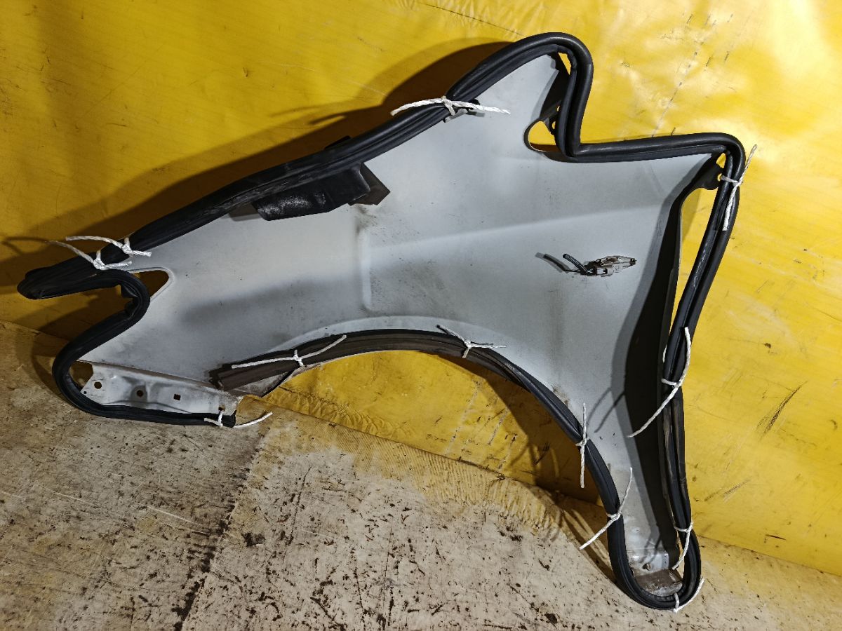 Крыло переднее на Toyota Wish ZGE20G Фото 8