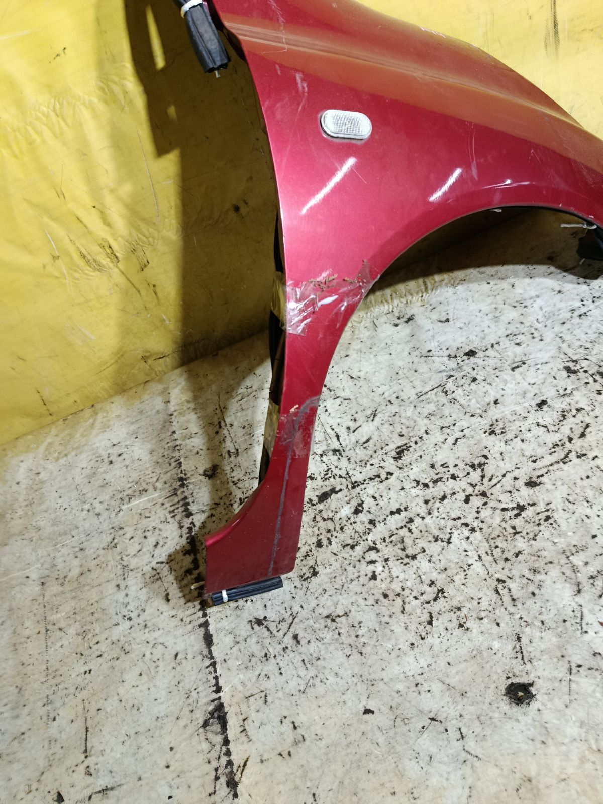 Крыло переднее 08322624, 12932112, 1609312, 1609312A1, 191001, 27 07 02, 270702, 3328656, 6024006, 63100-AX030, 63100-AX035, 63100-AX630, 63100AX630, 6504041609312P, 8100187, 974172, DS0113013, DS0113033, DS10121AR, DS10121ARV, DS10121BR, DT48001600R00, DT48001602R00, DT480161, GD99B79R, L00811, MV 63100AX630, MV63100AX630, NI264022FR, NNMIC03271R, NSMCR03121R, PDS10121AR, STDT480161 на Nissan March AK12 Фото 2