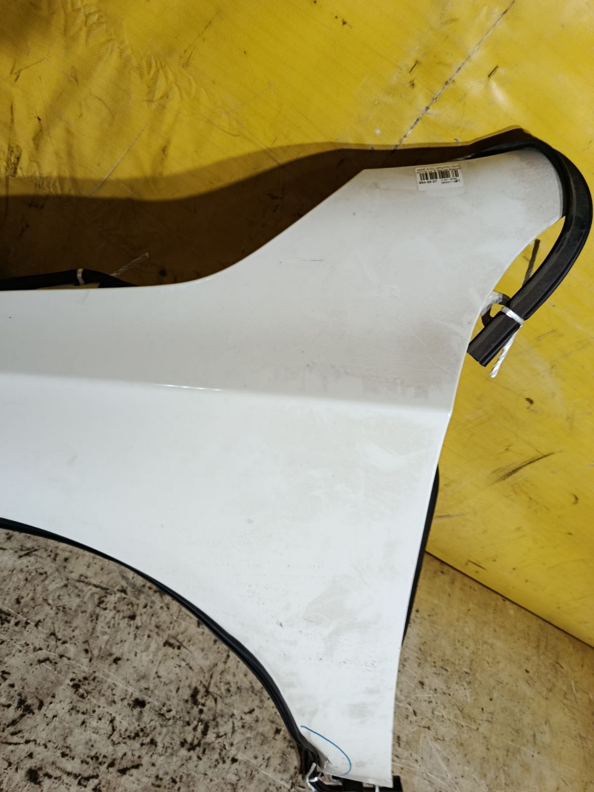 Крыло переднее на Mercedes-Benz A-Class W176.042 Фото 3