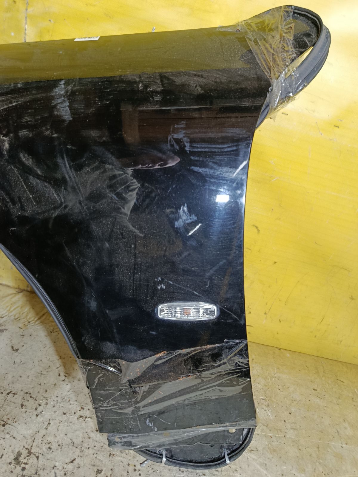 Крыло переднее на Nissan Fuga GY50 Фото 4