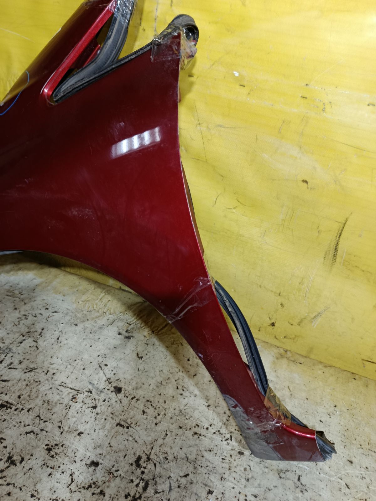 Крыло переднее на Nissan Note E12 Фото 5