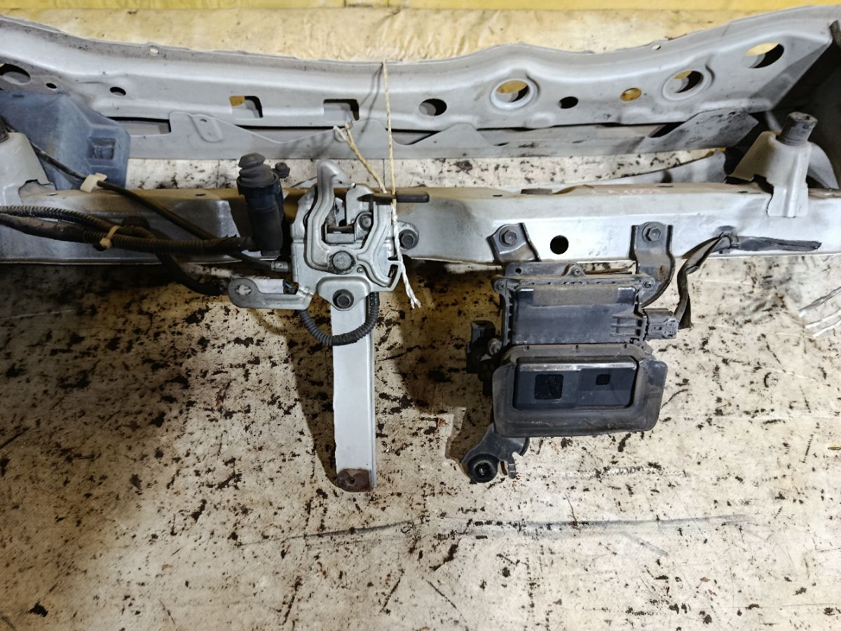 Жесткость бампера на Daihatsu Move LA100S Фото 2