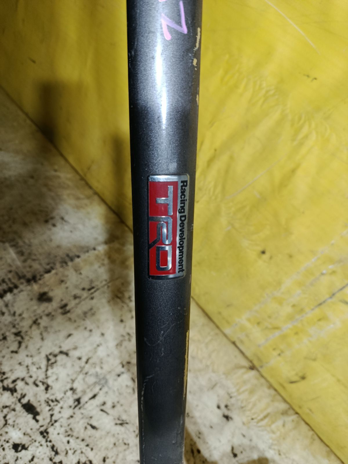 Жесткость на стойки на Toyota Wish ZNE10G Фото 4