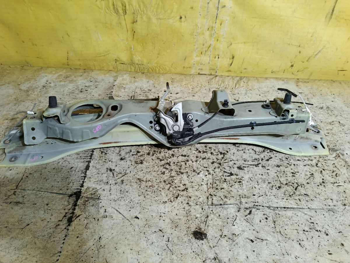 Жесткость бампера на Honda Fit Hybrid GP5 Фото 1