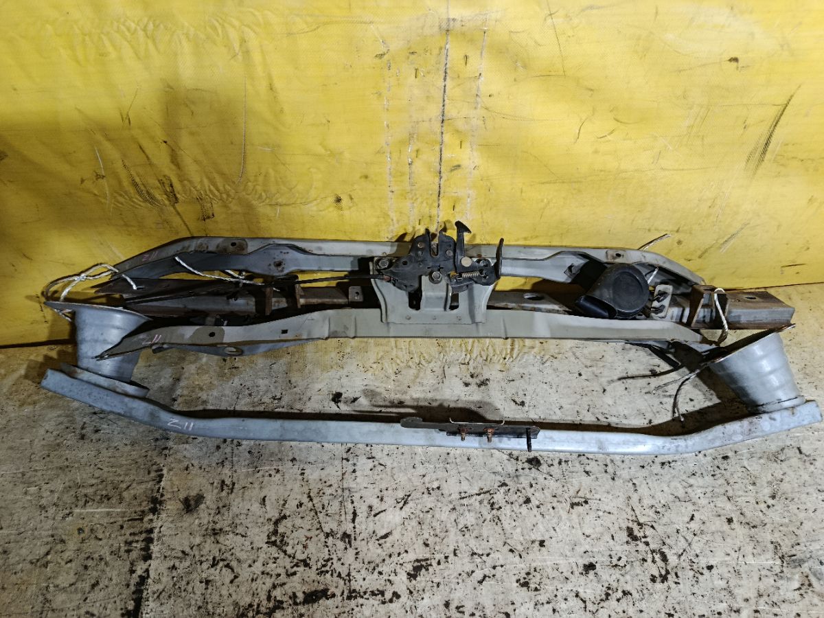 Жесткость бампера на Nissan Cube Z11 Фото 1