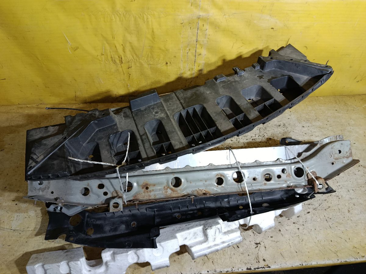 Жесткость бампера на Nissan Tiida Latio SC11 Фото 3