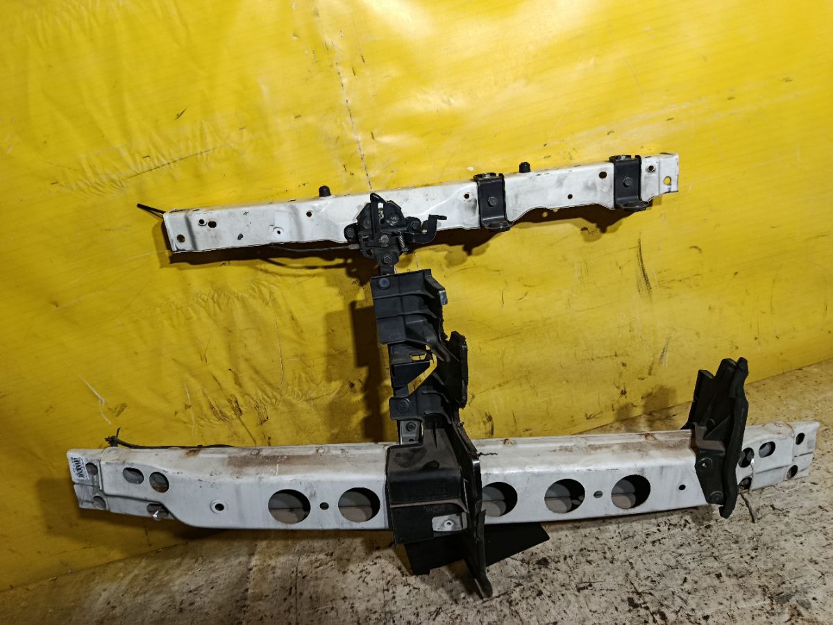 Жесткость бампера на Toyota Bb QNC21 Фото 1