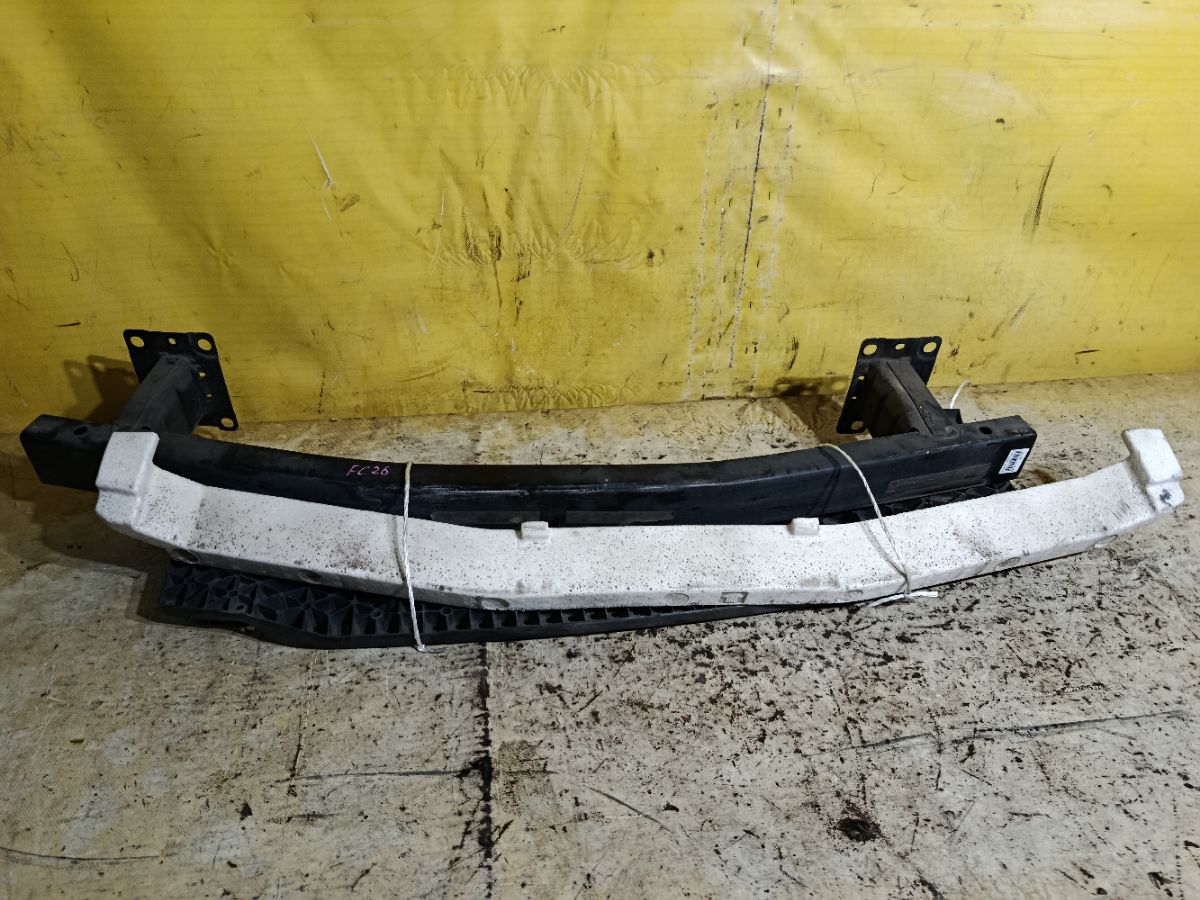 Жесткость бампера на Nissan Serena FC26 Фото 1