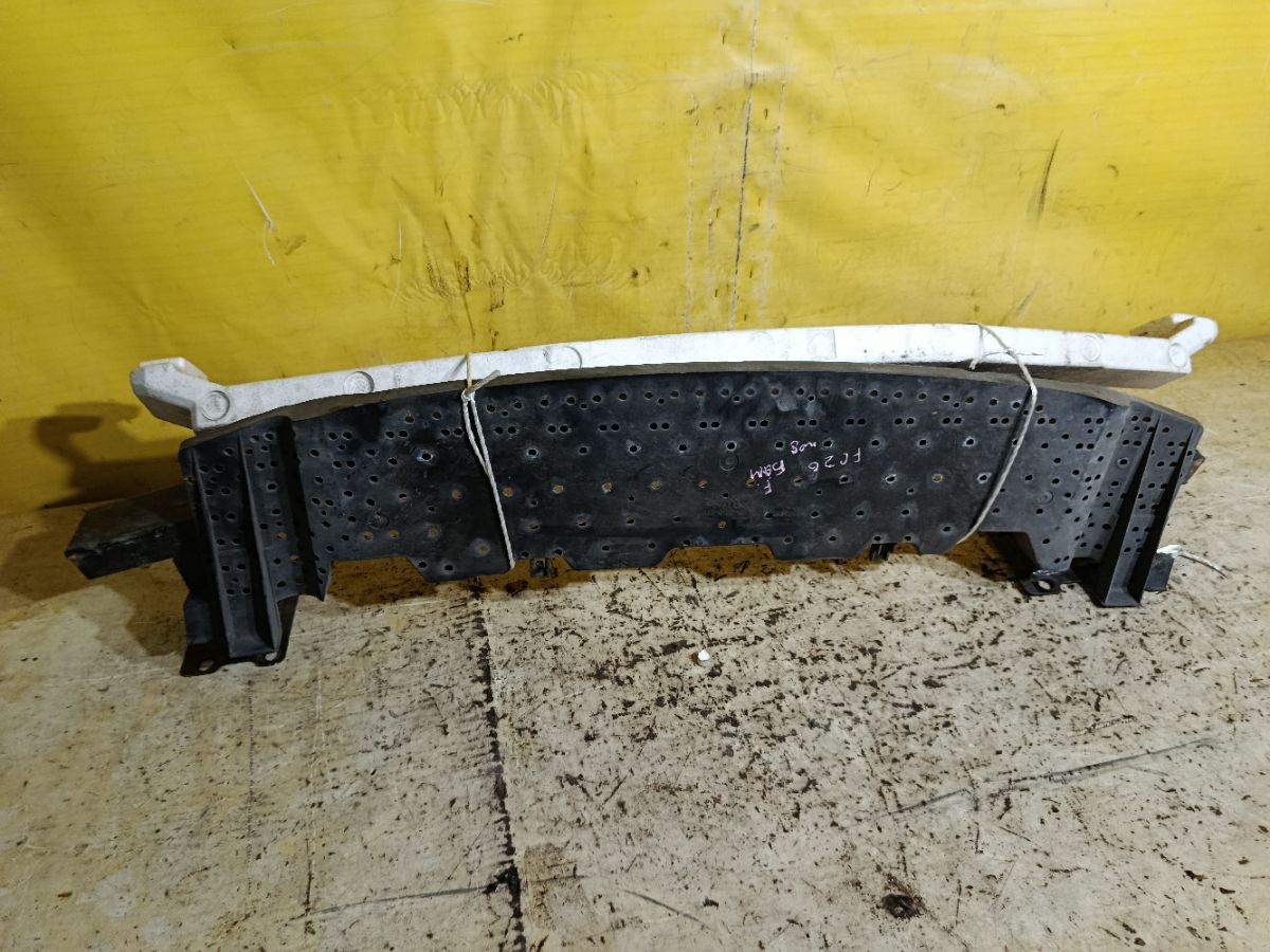 Жесткость бампера на Nissan Serena FC26 Фото 3