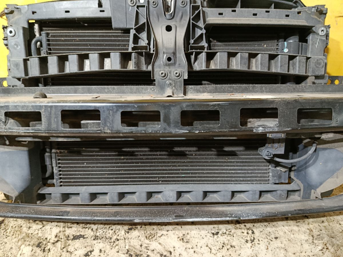 Телевизор на Volkswagen Golf Vi 5K CAXA Фото 2