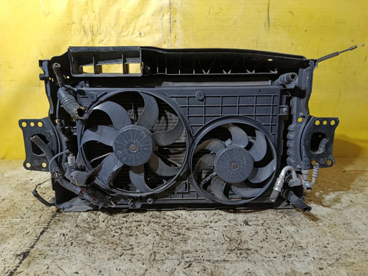 Телевизор на Volkswagen Golf Vi 5K Фото 3