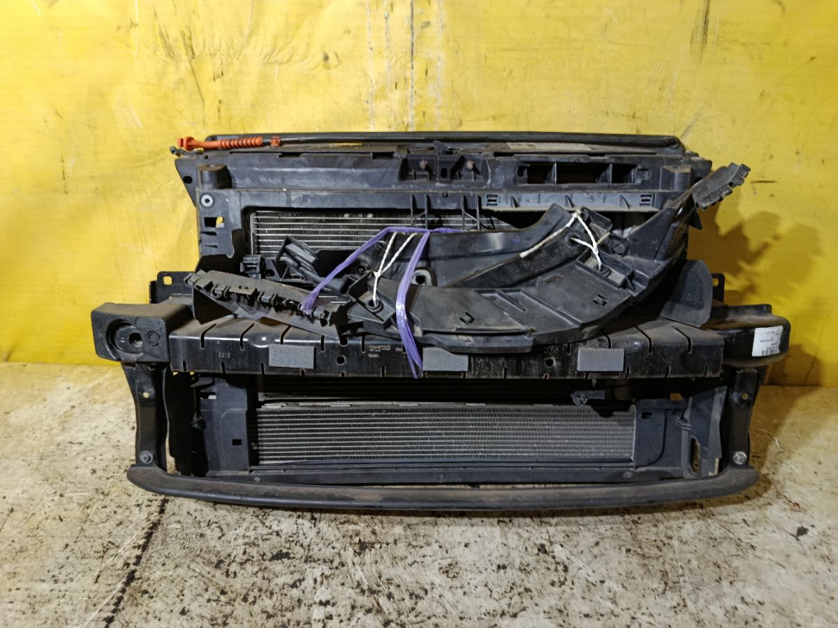 Телевизор на Volkswagen Polo 6R Фото 1