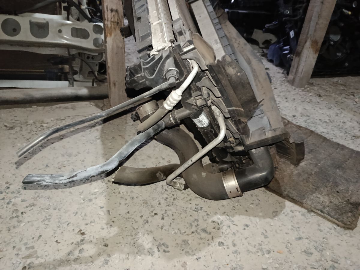 Радиатор ДВС A2465000100, A2465000454, A2465901388, A2465000093 на Mercedes-Benz A-Class W176.042 270.910 Фото 6
