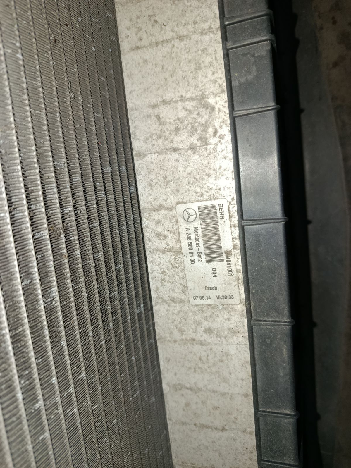 Радиатор ДВС A2465000100, A2465000454, A2465901388, A2465000093 на Mercedes-Benz A-Class W176.042 270.910 Фото 8