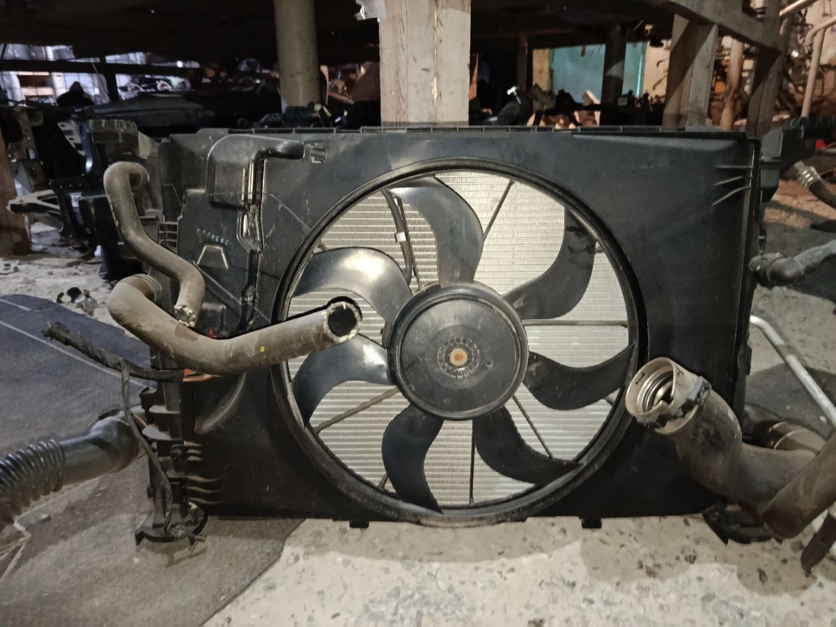 Радиатор ДВС A2465000100, A2465000454, A2465901388, A2465000093 на Mercedes-Benz A-Class W176.042 270.910 Фото 10