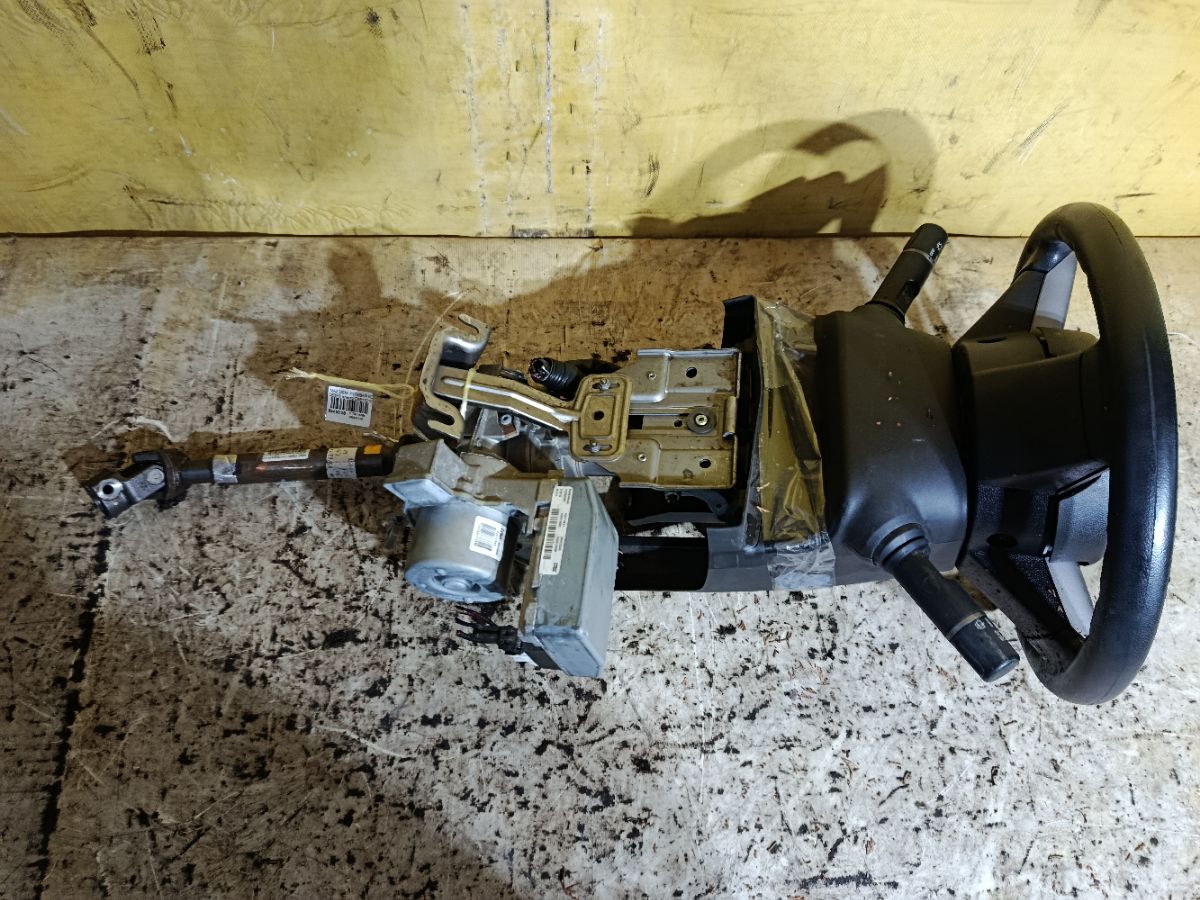 Рулевая колонка на Mazda Demio DE3FS Фото 1