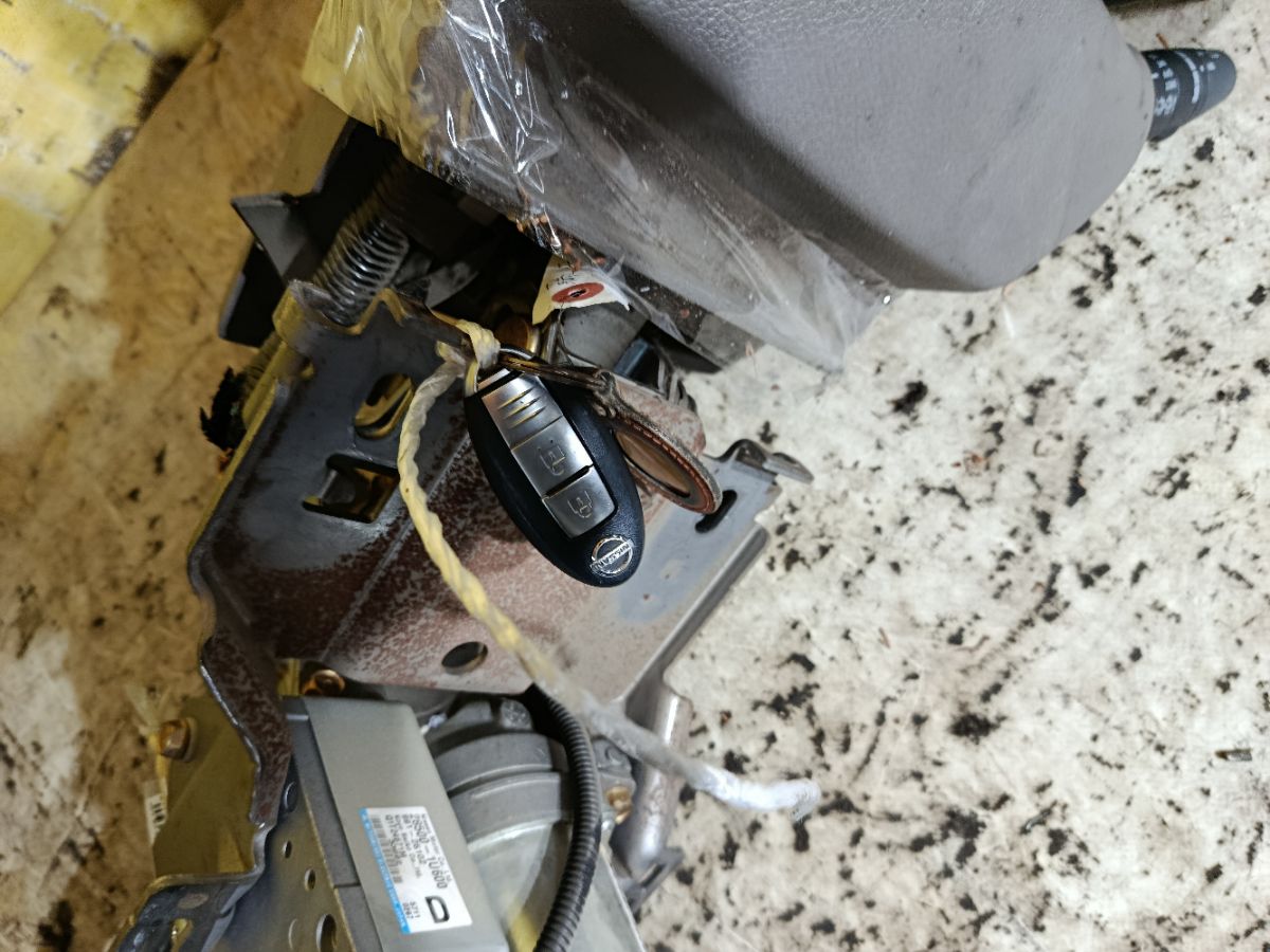 Рулевая колонка на Nissan Note E11 Фото 2