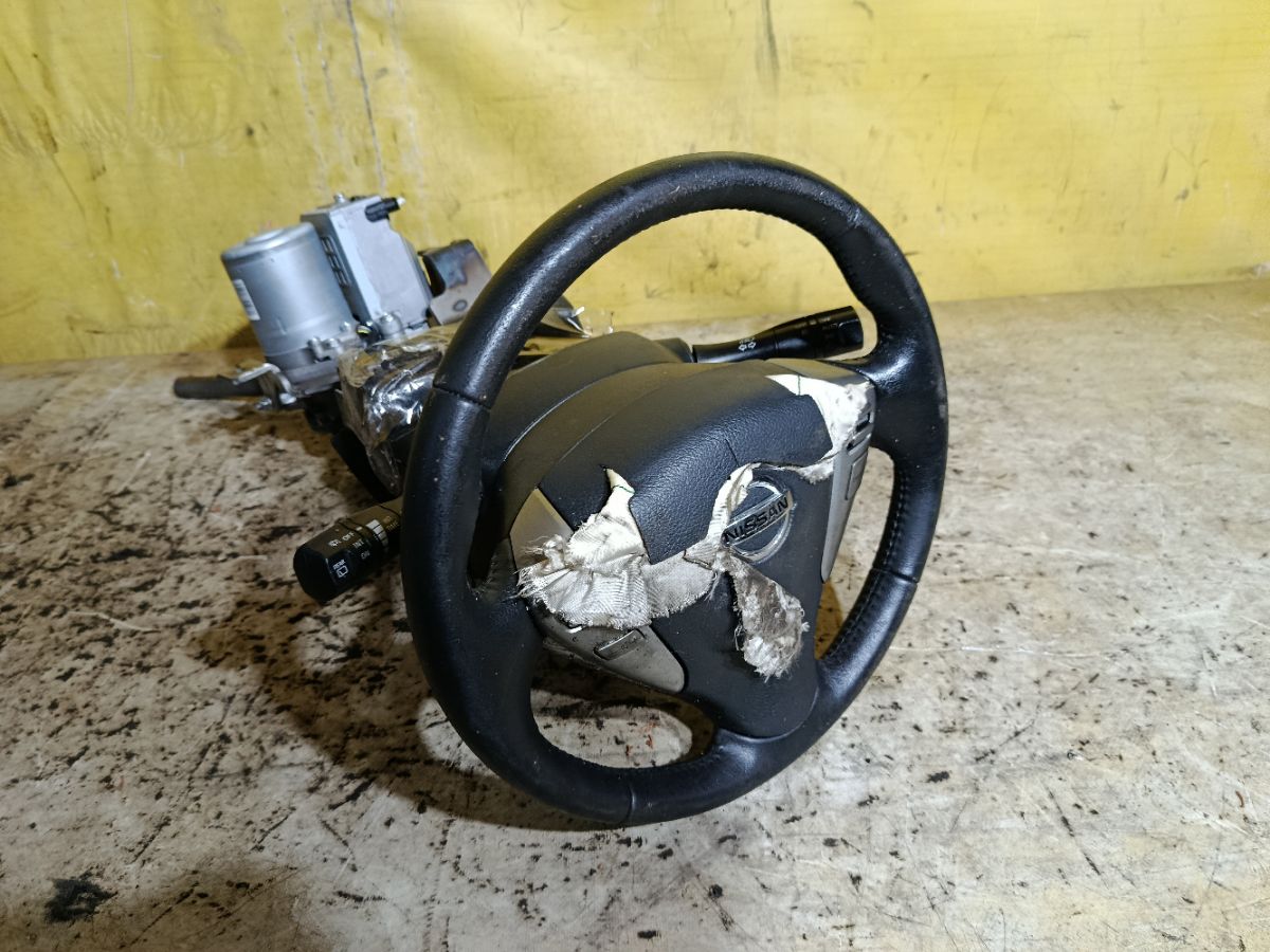 Рулевая колонка на Nissan Serena C26 Фото 5