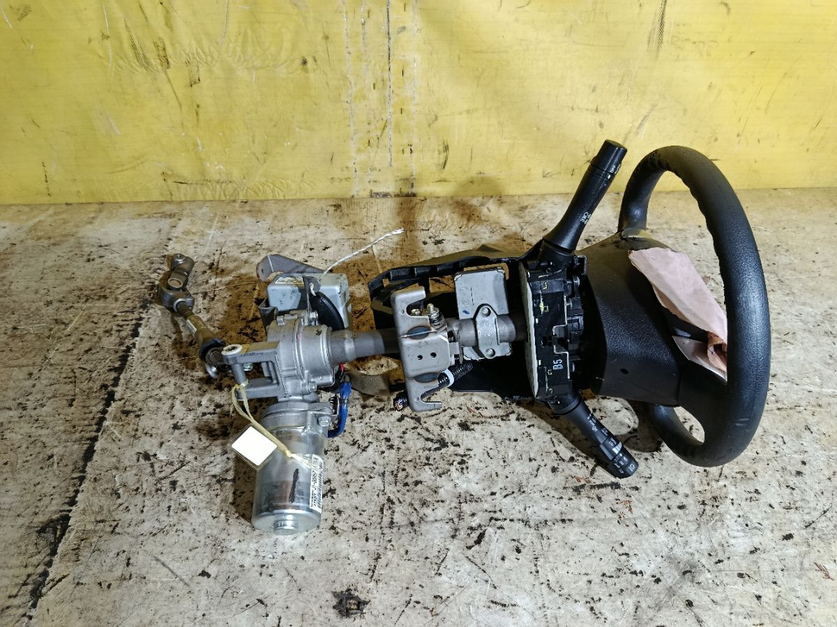 Рулевая колонка на Nissan Note E12 Фото 1