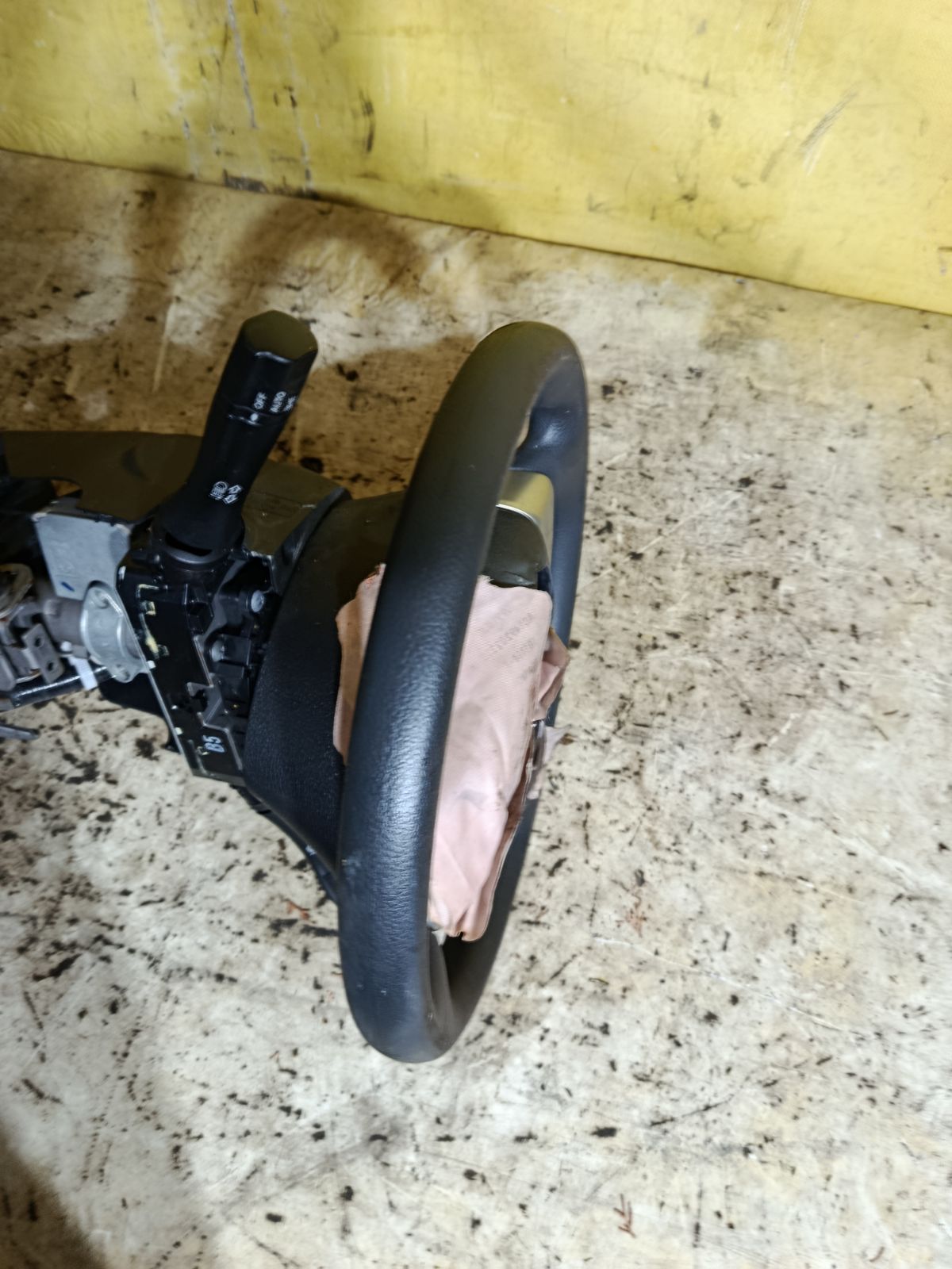 Рулевая колонка на Nissan Note E12 Фото 3