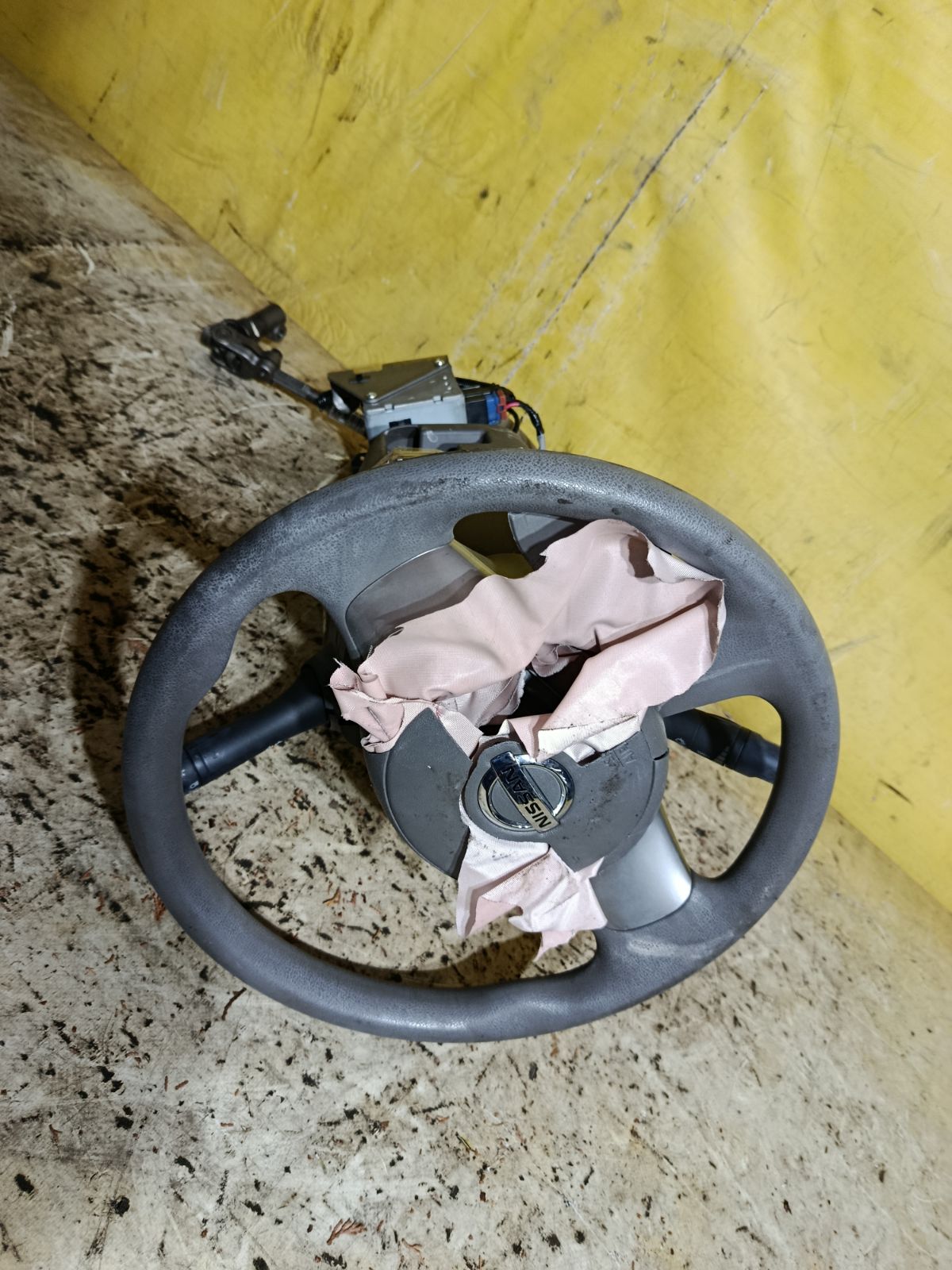 Рулевая колонка на Nissan March K13 Фото 4