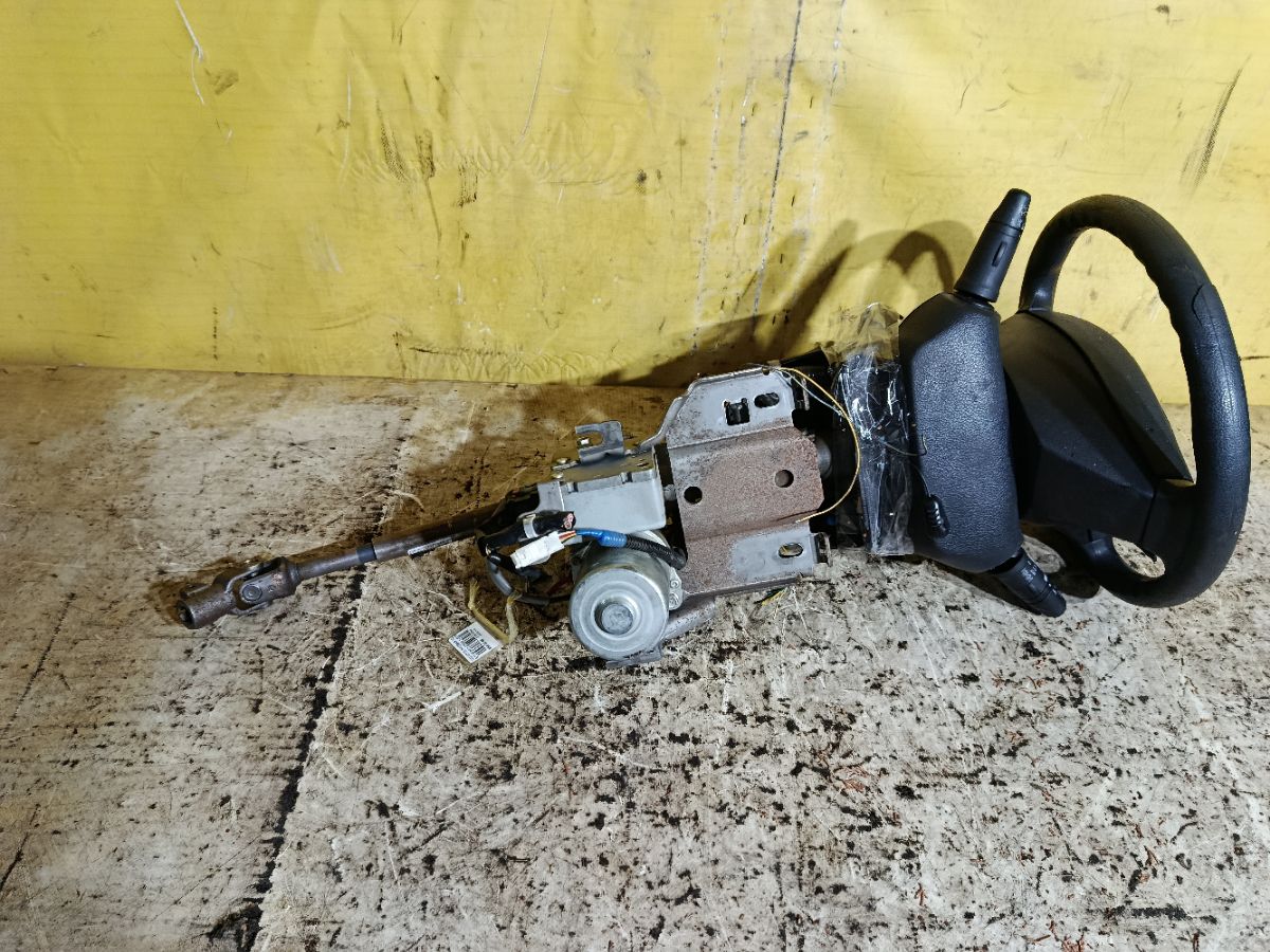 Рулевая колонка на Nissan Note E11 Фото 1