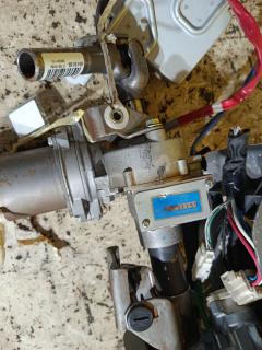 Рулевая колонка на Toyota Sienta NCP81G Фото 2