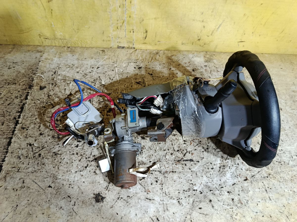 Рулевая колонка на Toyota Sienta NCP81G Фото 1