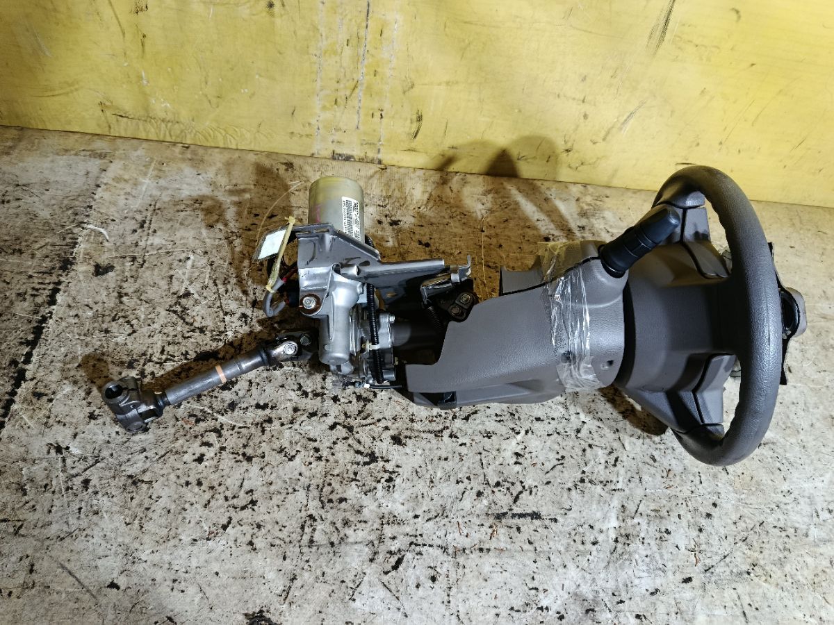 Рулевая колонка на Nissan Note E11 Фото 1