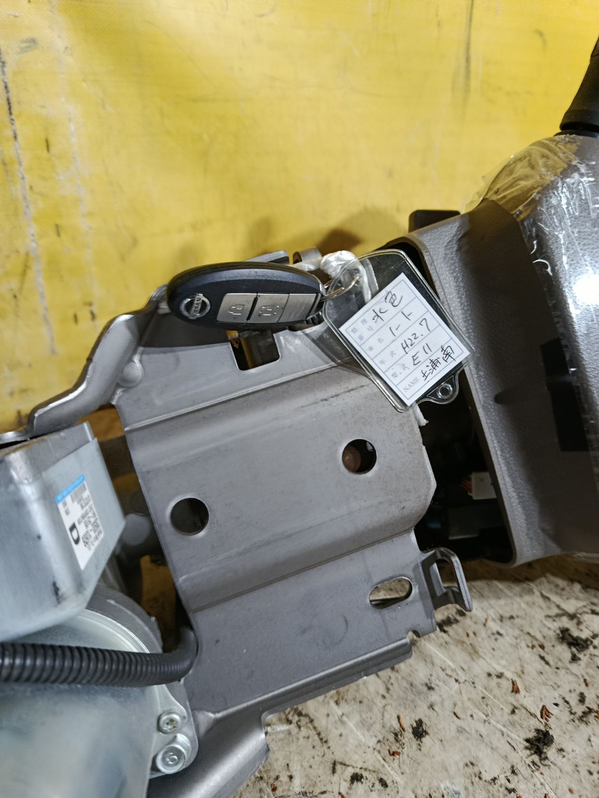 Рулевая колонка на Nissan Note E11 Фото 3