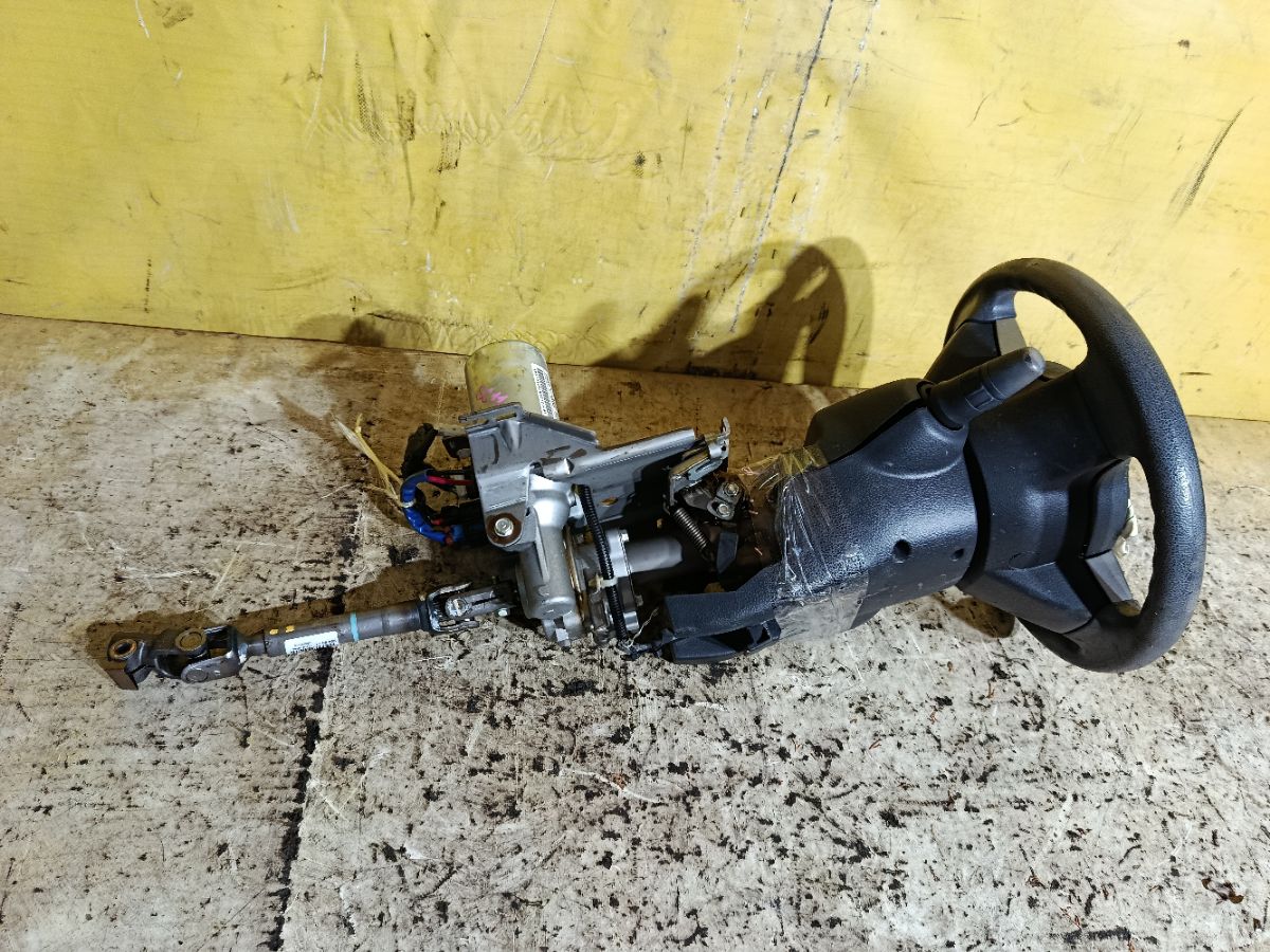 Рулевая колонка на Nissan Tiida Latio SC11 Фото 5
