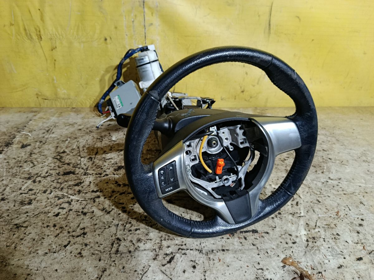 Рулевая колонка на Toyota Ractis NCP120 Фото 4