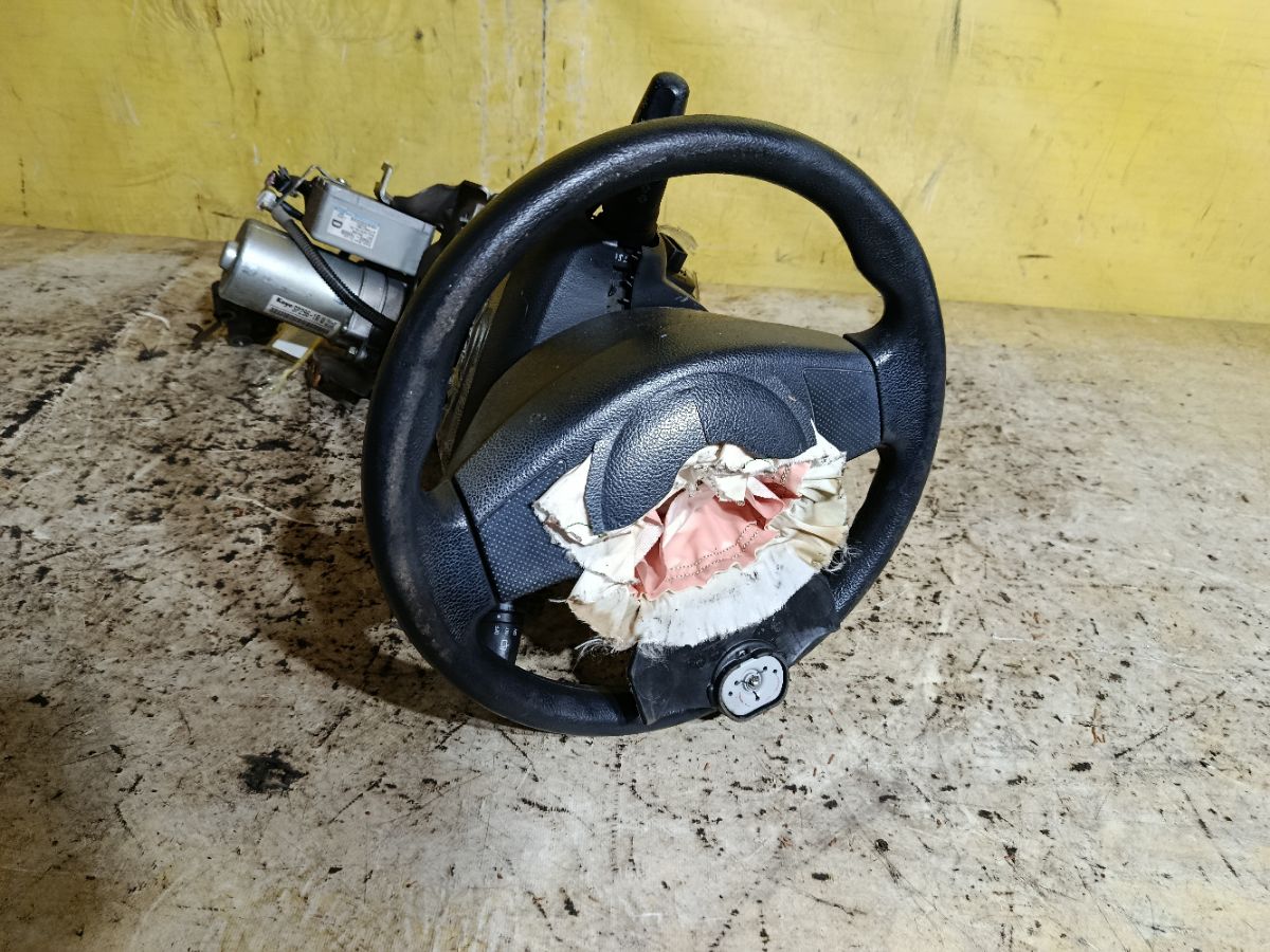 Рулевая колонка на Nissan Note E11 Фото 4