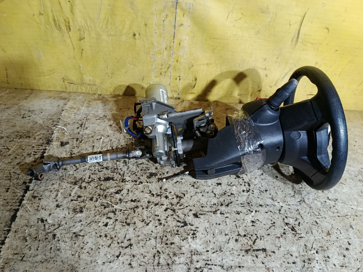 Рулевая колонка на Nissan Note E11 Фото 1