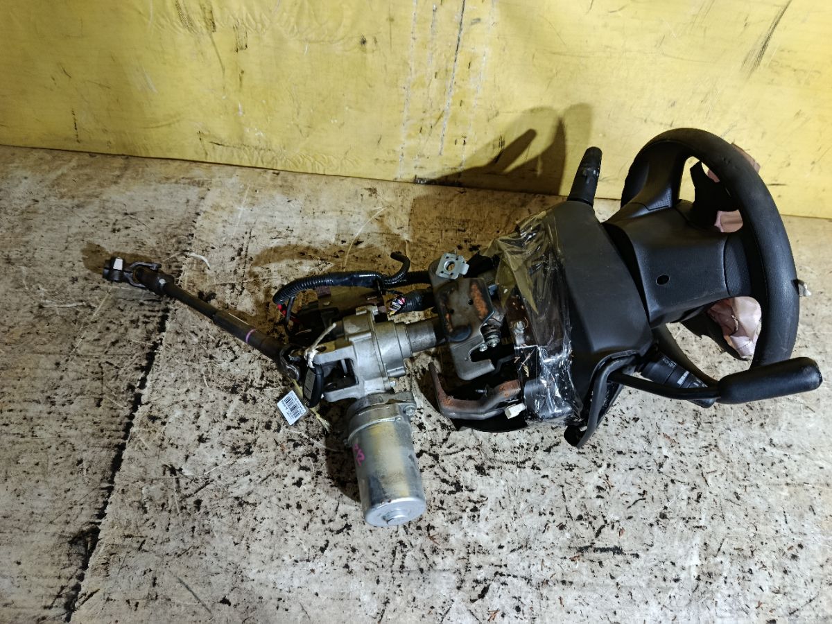 Рулевая колонка на Nissan Cube Z12 Фото 2