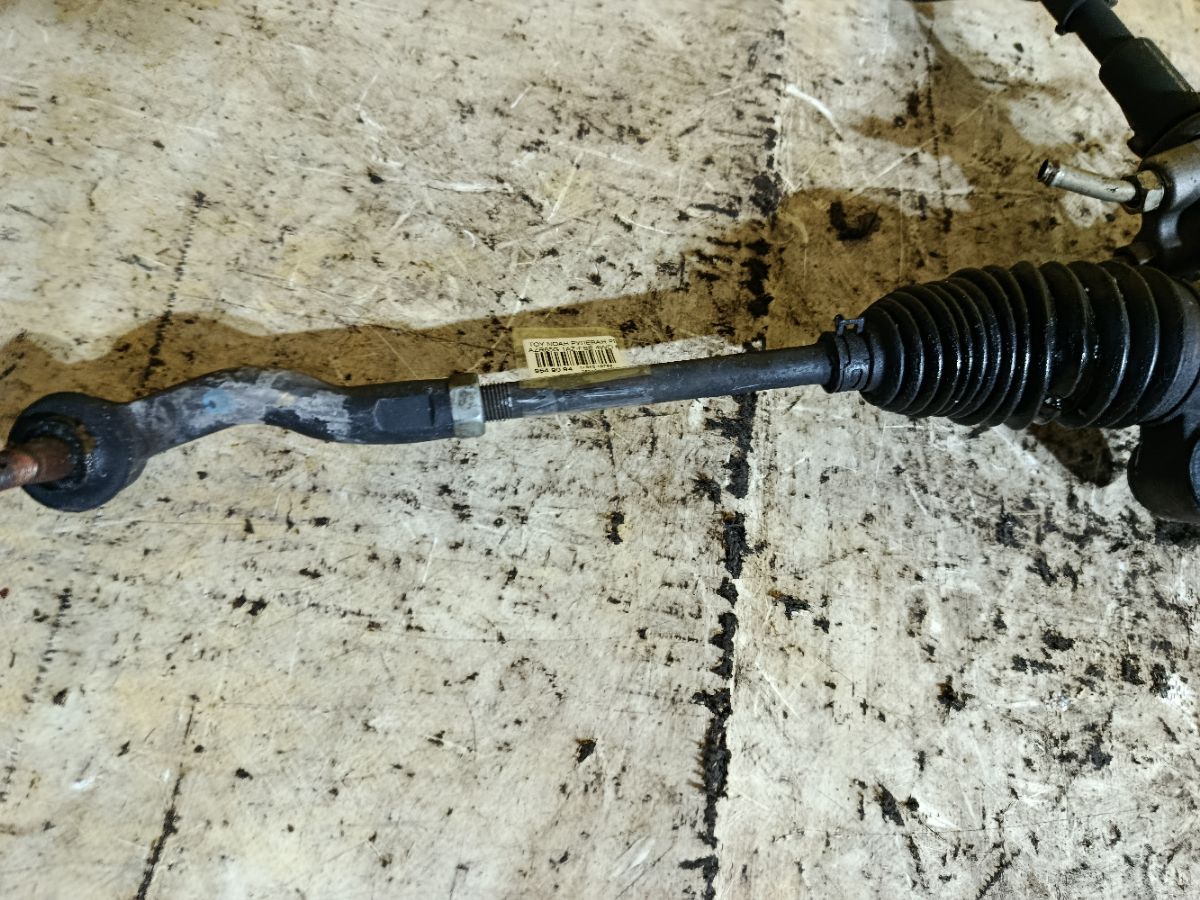 Рулевая рейка на Toyota Noah AZR65G 1AZ-FSE Фото 2