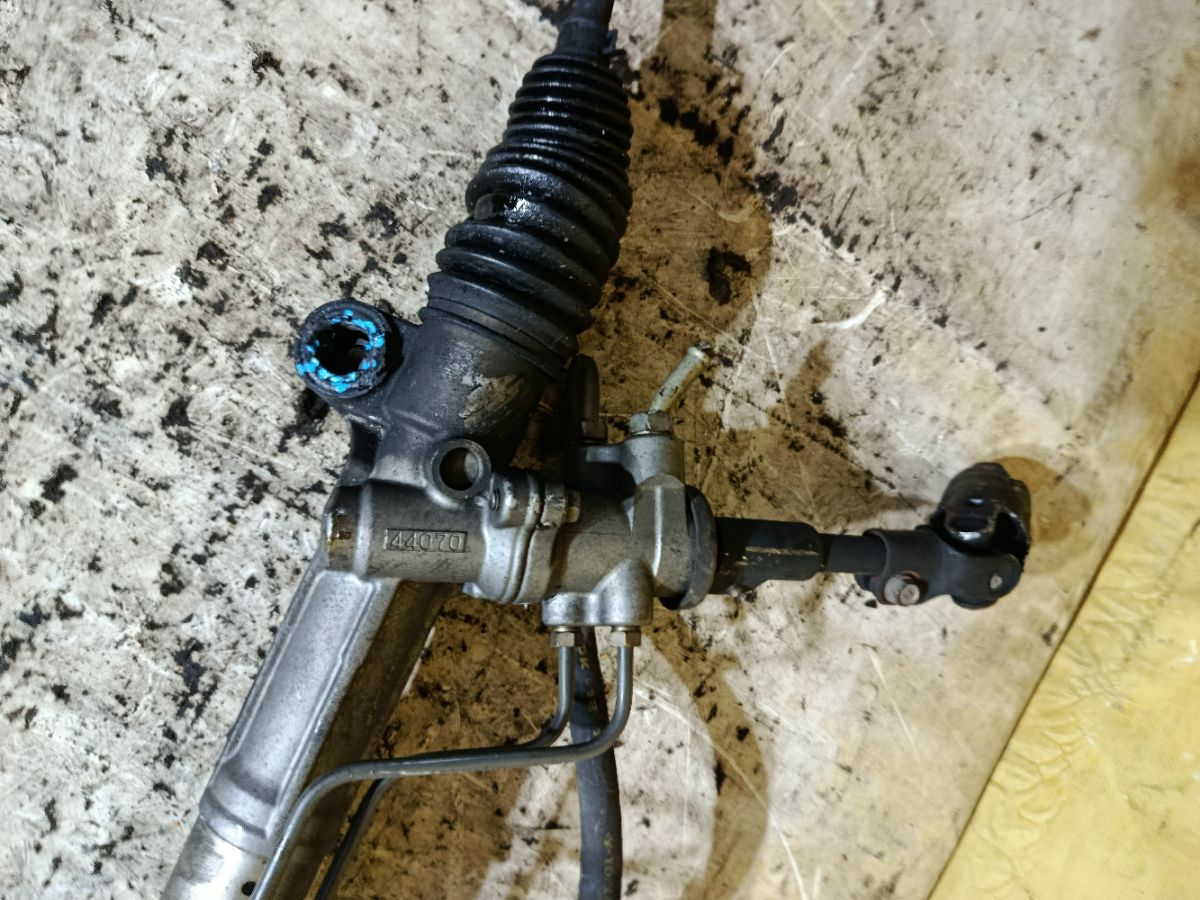 Рулевая рейка на Toyota Noah AZR65G 1AZ-FSE Фото 3