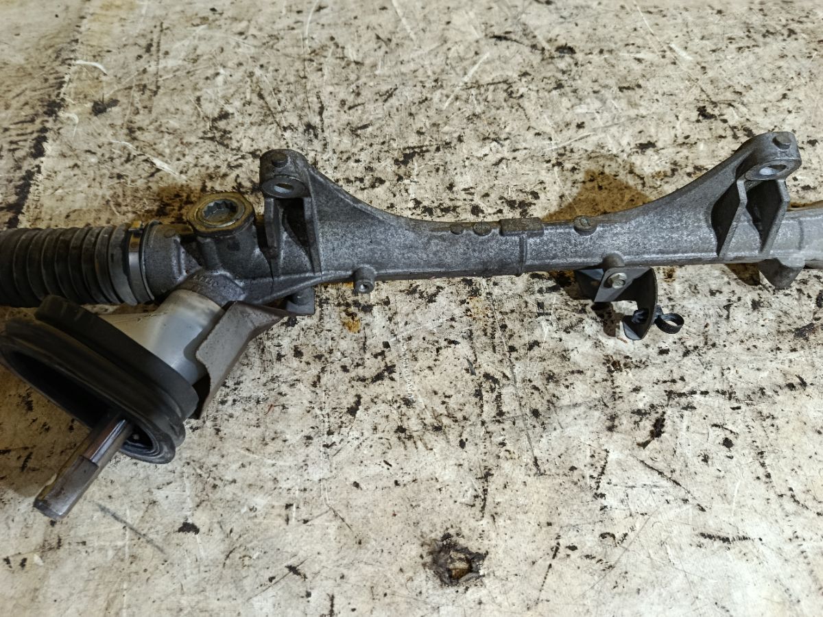 Рулевая рейка на Nissan Note E11 HR15DE Фото 5